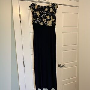 Beautiful navy gown, worn once to wedding